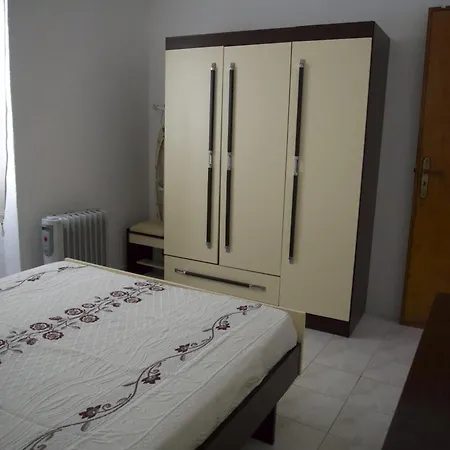 House Proenca Apartman Ladoeiro